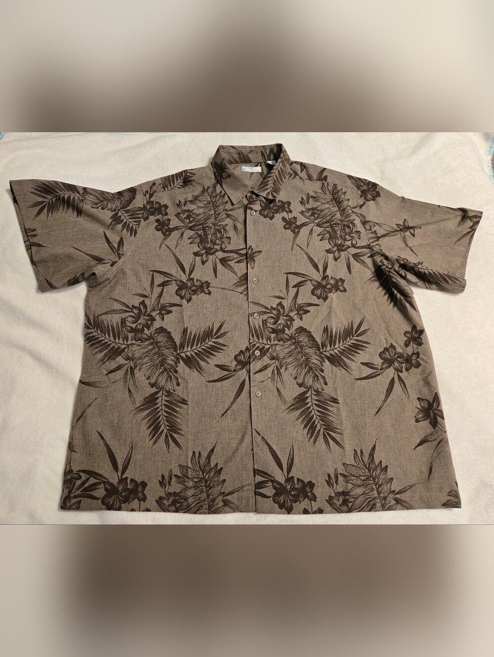 Men's Brown Floral Short-Sleeve Button-Down Shirt